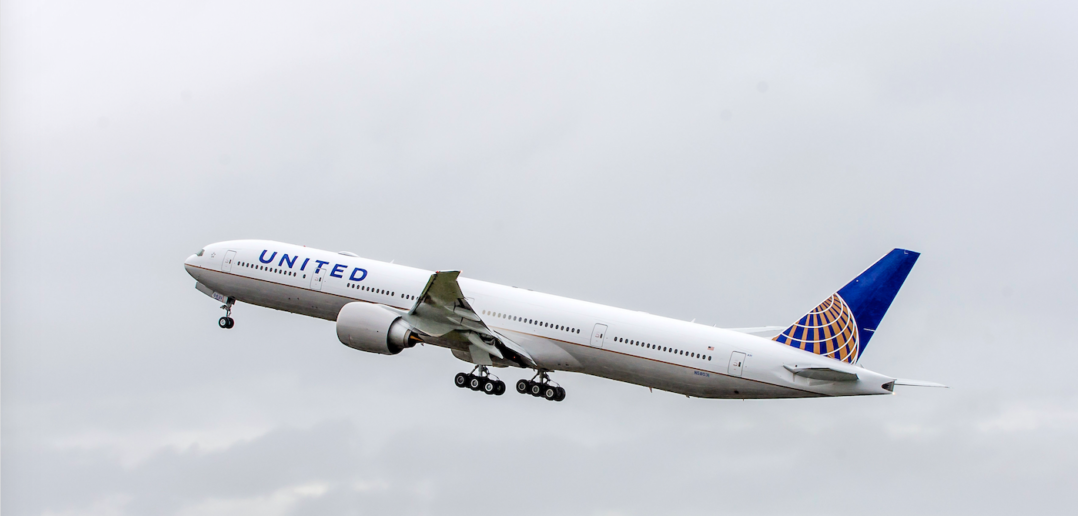 United Airlines triples August schedule, adding 25,000 flights